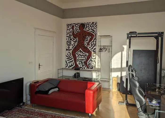 Modern Meets Classic - Near Volkspark Schoeneberg Berlin