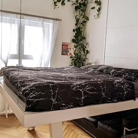 Apartment Modern Meets Classic - Near Volkspark Schoeneberg *